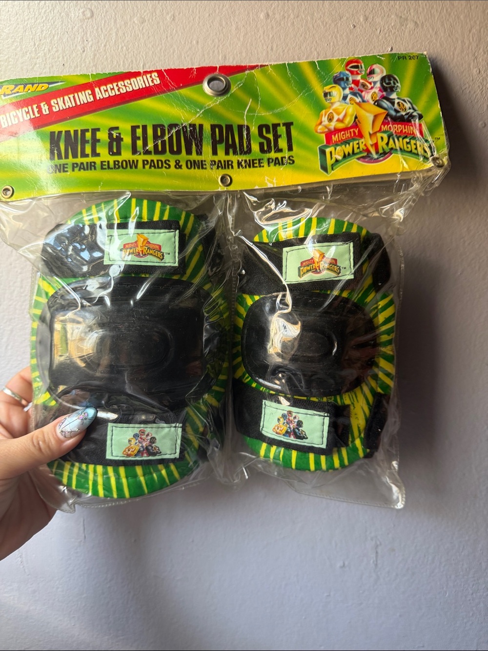 NWT Vintage Power Ranger Kids Knee & Elbow Pad Set - Green/Black